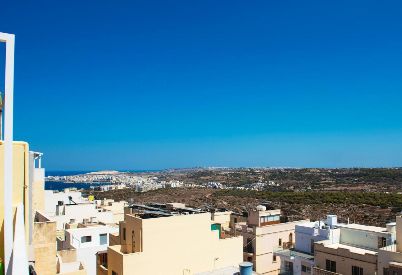 Summer Breeze Apartment With Panoramic Terrace - By Getawaysmalta Mellieha Exterior foto